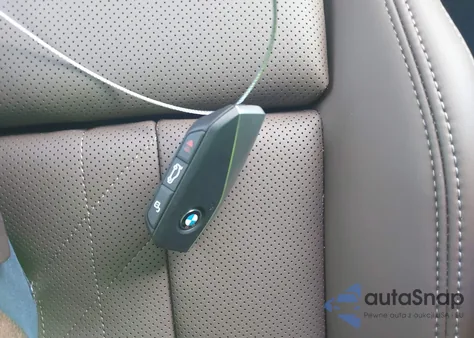 2025 BMW X3 30 xDrive из США, поврежденный, VIN 5UX53GP03S9029226